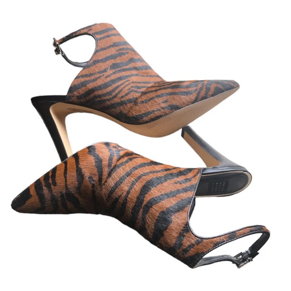 White House Black Market Dana Animal Print Pumps